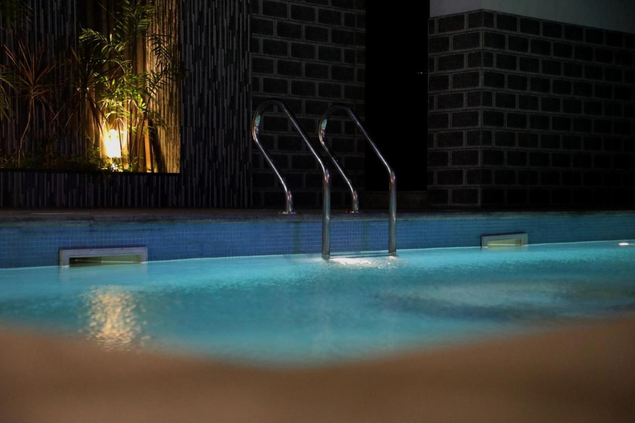 Jai Wings Hotel Pondicherry Esterno foto