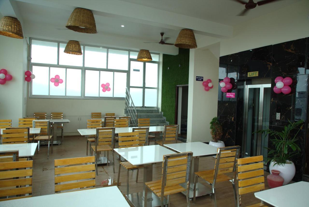 Jai Wings Hotel Pondicherry Esterno foto