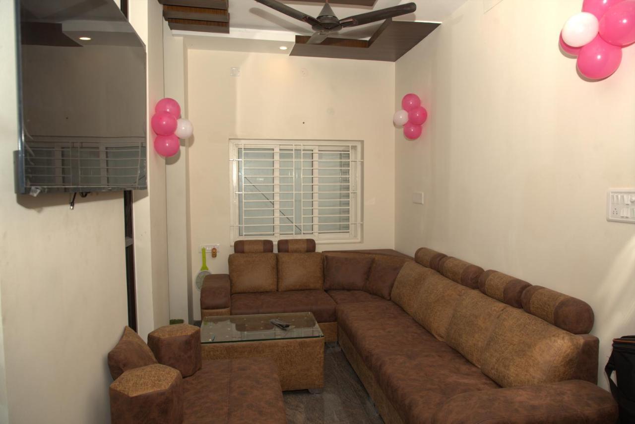 Jai Wings Hotel Pondicherry Esterno foto