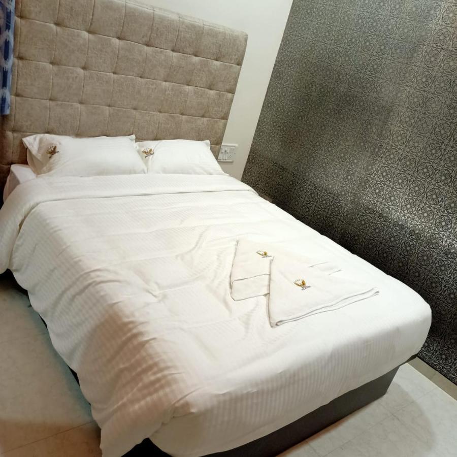 Jai Wings Hotel Pondicherry Esterno foto