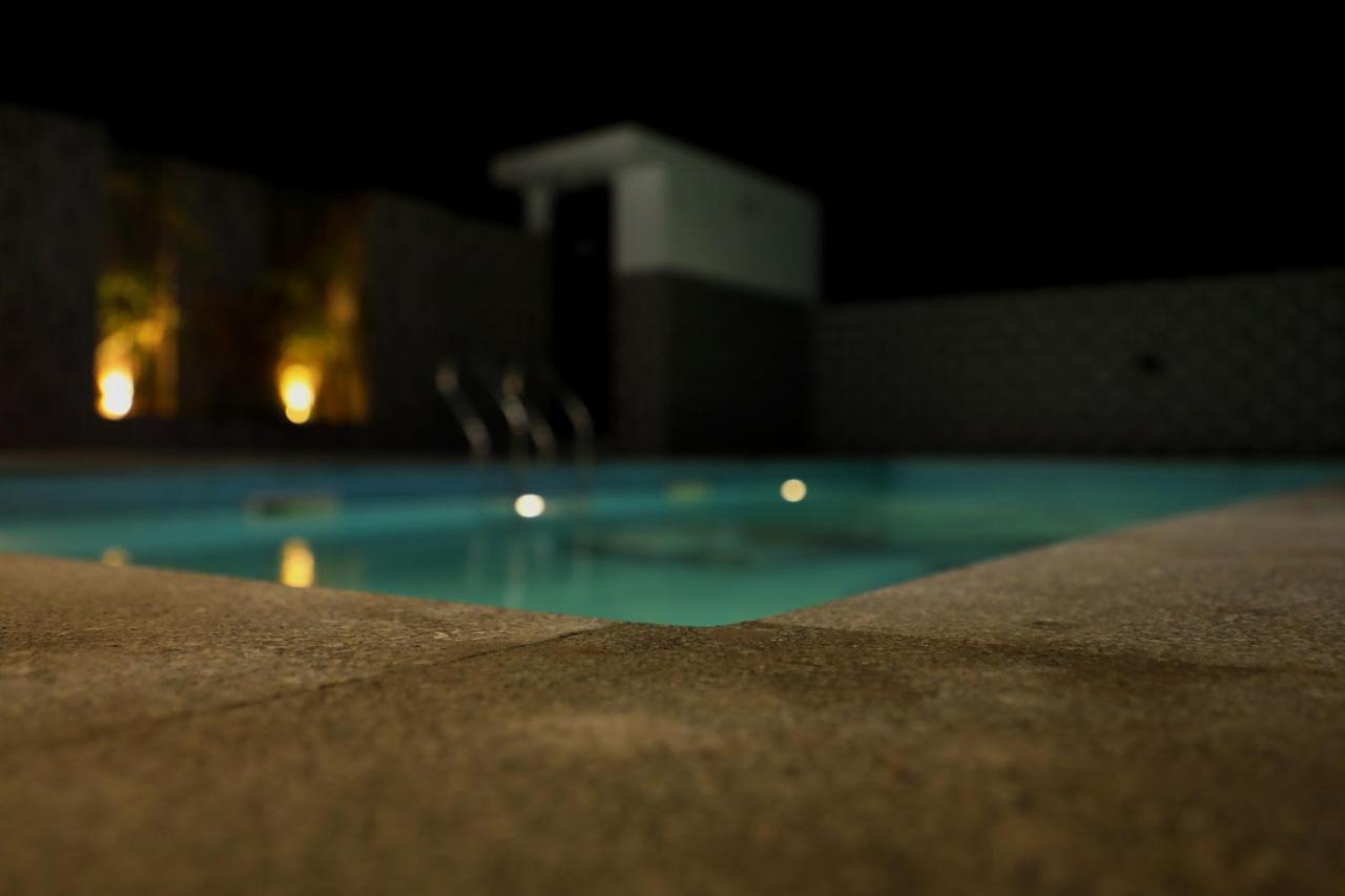 Jai Wings Hotel Pondicherry Esterno foto