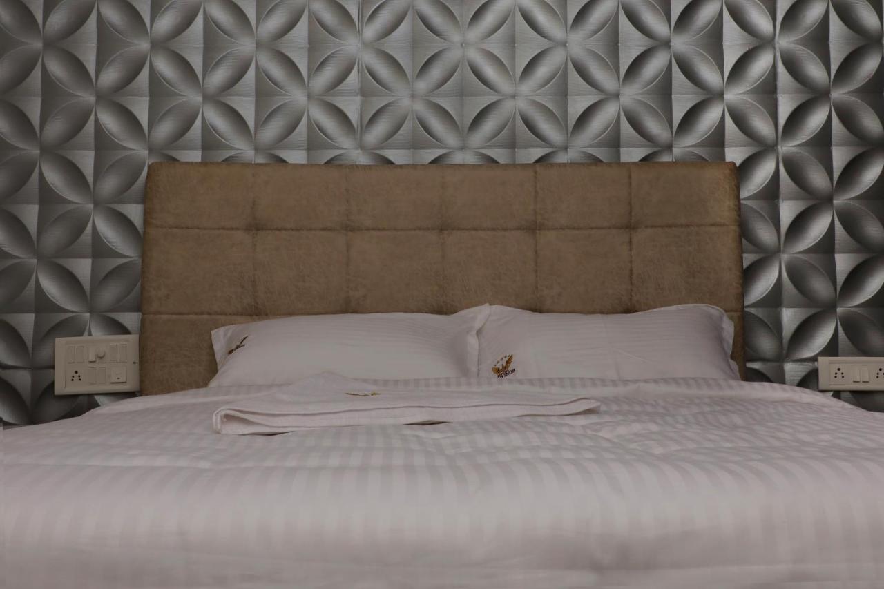 Jai Wings Hotel Pondicherry Esterno foto